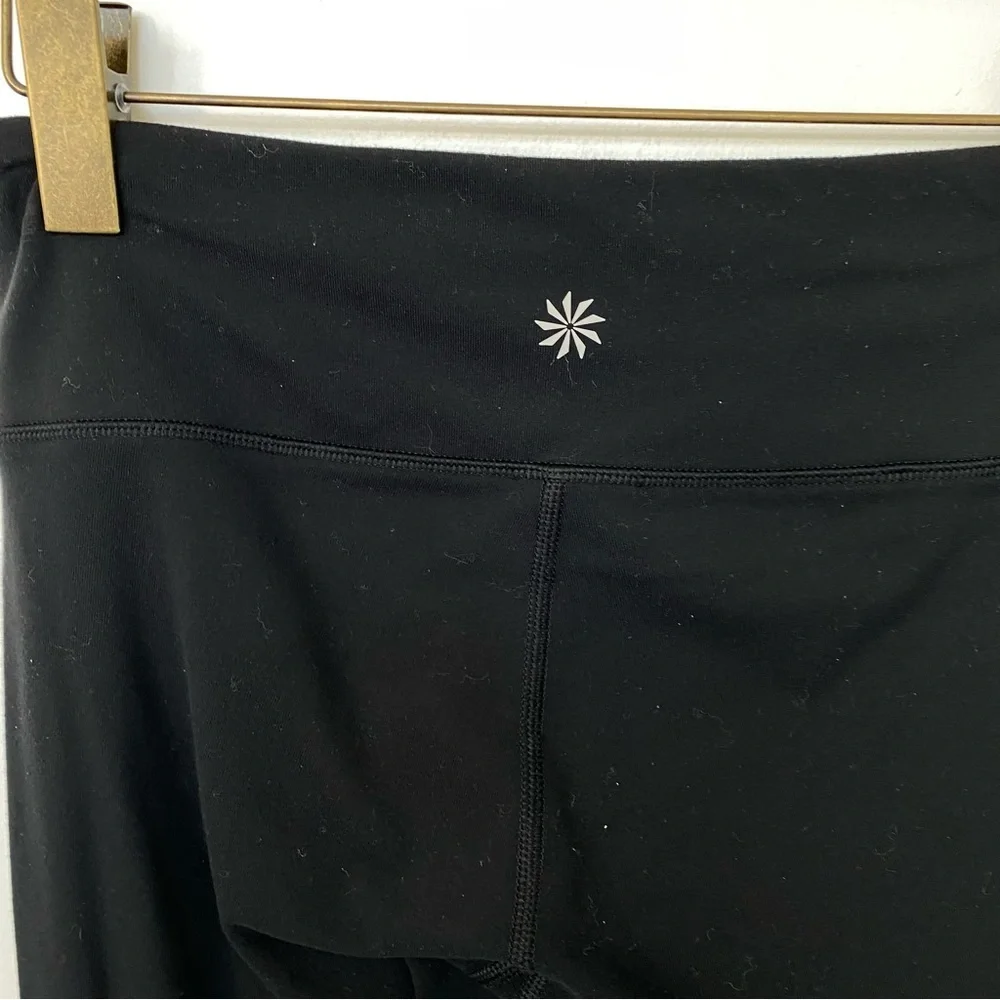 Athleta Capri Crisscross Detail Leggings XS - Picture 7 of 15